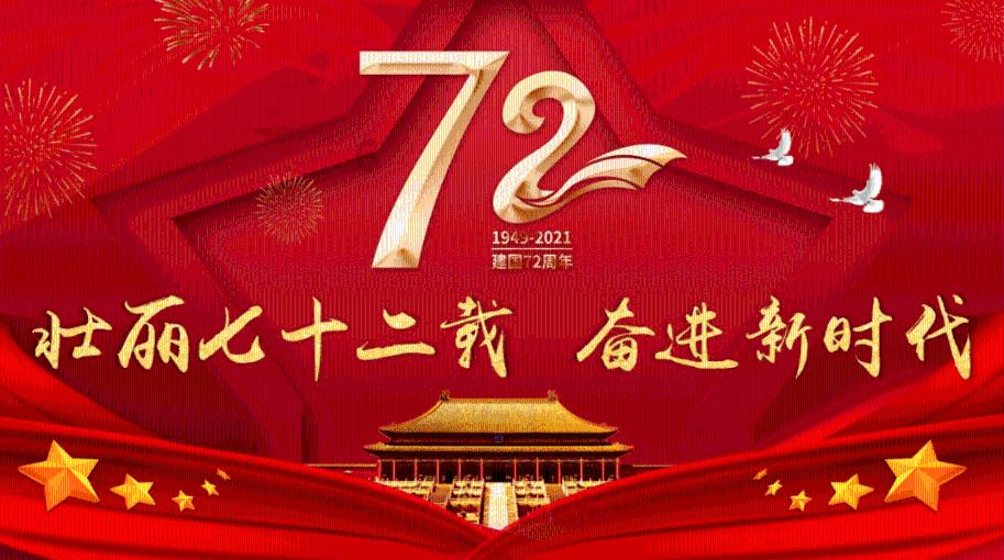 张馨予罕见衣帽间，乍一看以为在商场里，陈列摆放像是服装店